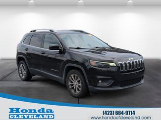 Used 2019 Jeep Cherokee Latitude Plus w/ Comfort/Convenience Group FWD video 1