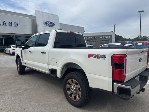 Used 2024 Ford F250 Lariat w/ Lariat Ultimate Package AWD/4WD image 9