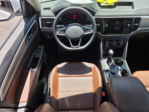Used 2023 Volkswagen Atlas SEL AWD/4WD image 8