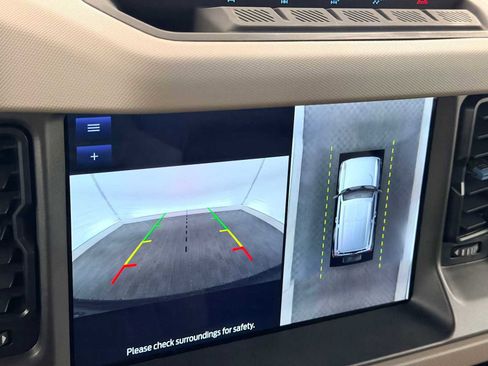 Used 2024 Ford Bronco Wildtrak image 28