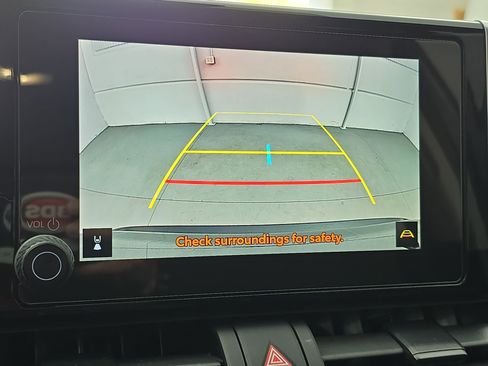 Used 2025 Toyota RAV4 XLE image 21