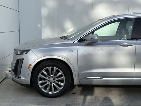 Used 2020 Cadillac XT6 Premium Luxury image 5