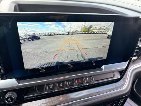 Used 2024 Chevrolet Silverado 2500 LTZ image 17