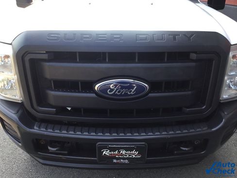 Used 2015 Ford F250 XL w/ Snow Plow Prep Package image 24