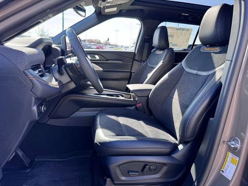New 2026 Ford Explorer Tremor w/ Tremor Ultimate Package AWD/4WD image 4