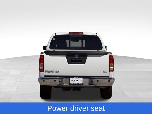 Used 2019 Nissan Frontier SL RWD image 8