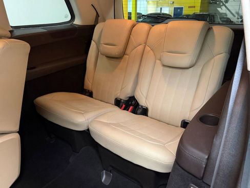 Used 2017 Mercedes-Benz GLS 450 4MATIC w/ Premium Package image 20