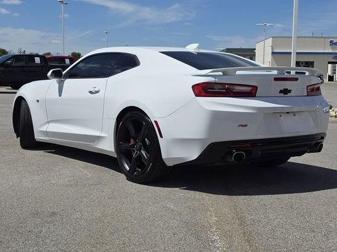 Used 2018 Chevrolet Camaro LT w/ RS Package image 21