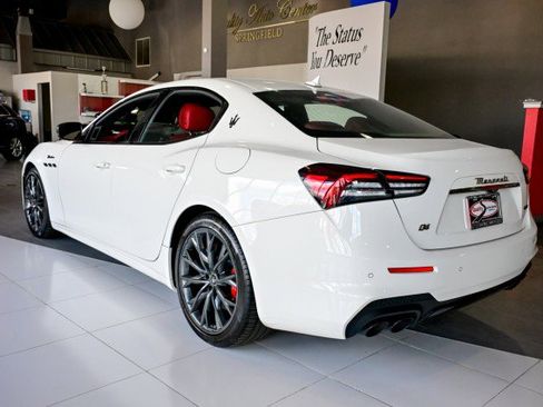 Used 2022 Maserati Ghibli Modena Q4 image 7