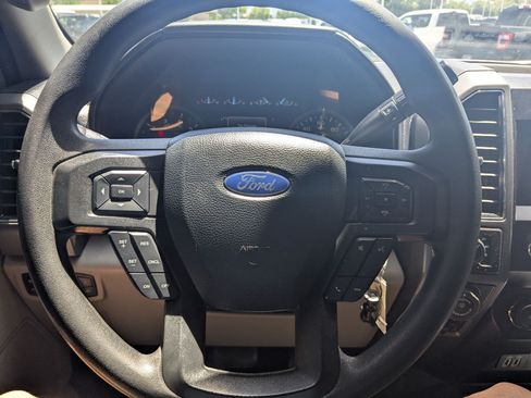 Used 2020 Ford F150 XLT w/ Trailer Tow Package AWD/4WD image 18