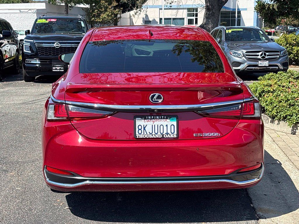 Used 2019 Lexus ES 300h w/ Accessory Package 2 FWD image 4