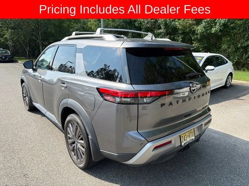 Used 2023 Nissan Pathfinder SL w/ SL Premium Package AWD/4WD image 6