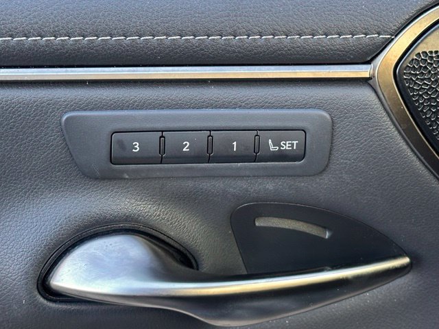 Used 2021 Lexus ES 350 Ultra Luxury w/ Accessory Package FWD image 31