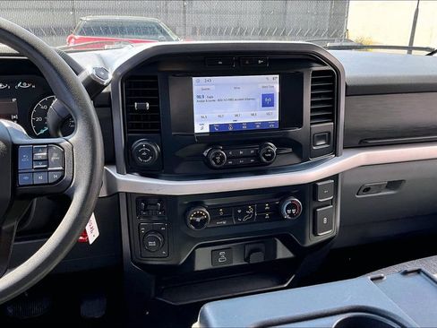 Used 2023 Ford F150 XLT w/ Trailer Tow Package image 10