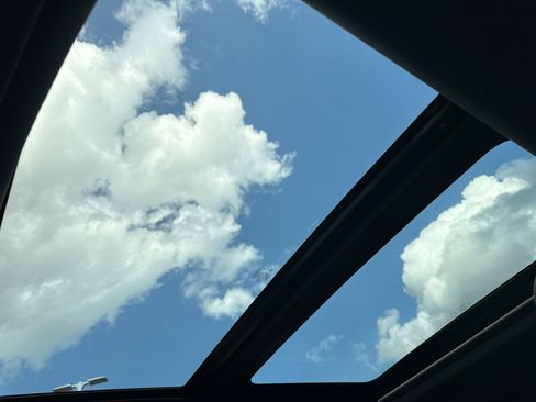 Used 2018 Ford F250 Lariat w/ Lariat Ultimate Package image 23