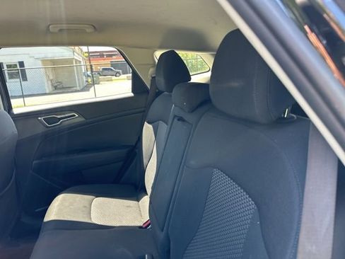 Certified 2023 Kia Sportage LX AWD/4WD image 16