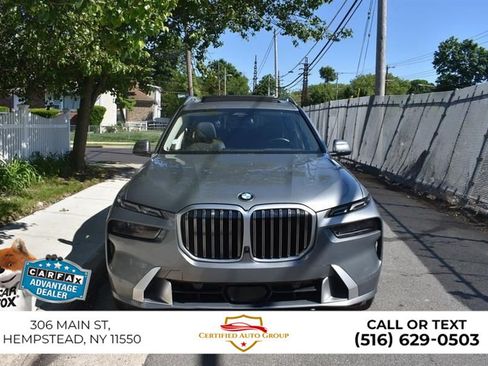 Used 2025 BMW X7 xDrive40i AWD/4WD image 2