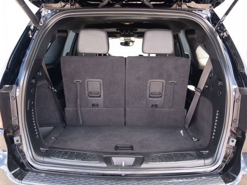 Used 2022 Dodge Durango R/T AWD/4WD image 28