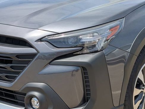 Certified 2025 Subaru Outback Limited XT AWD/4WD image 9