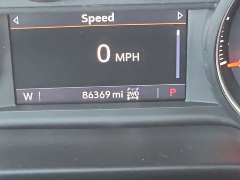 Used 2021 Chevrolet Suburban RST w/ Luxury Package image 19