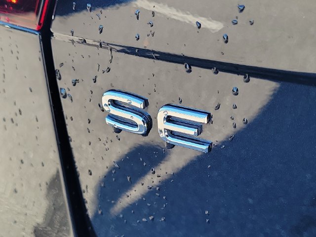 Certified 2023 Volkswagen Tiguan SE R-Line FWD image 6