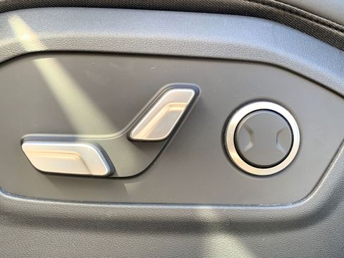 Used 2025 Hyundai Santa Fe SEL image 22