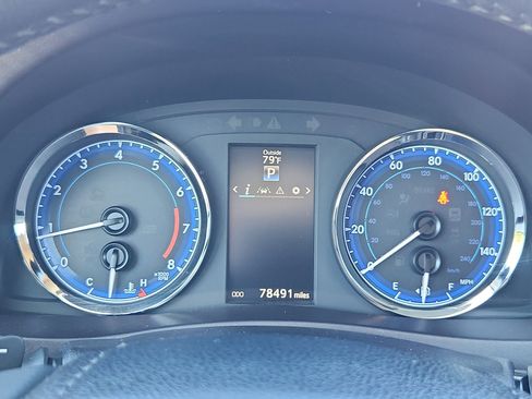 Used 2019 Toyota Corolla SE w/ Body Protection Package FWD image 19