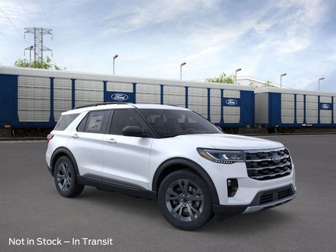 New 2026 Ford Explorer Active w/ Active Comfort Package image 18