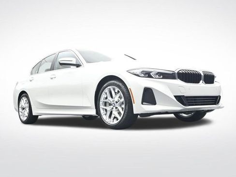 New 2026 BMW 330i Sedan w/ Premium Package RWD image 31