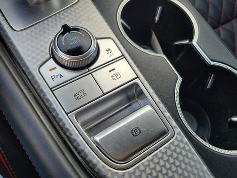 Used 2022 Genesis G70 3.3T image 30