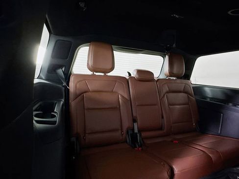 New 2026 Lincoln Navigator Reserve AWD/4WD image 30