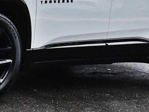 Used 2023 Chevrolet Traverse Premier w/ Redline Edition image 31