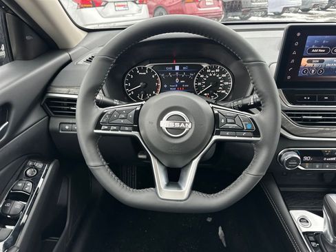 New 2025 Nissan Altima 2.5 SL image 17