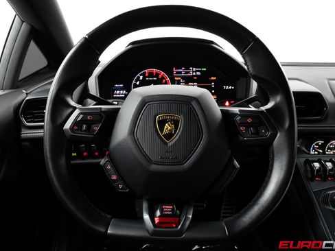 Used 2015 Lamborghini Huracan LP 610-4 AWD/4WD image 30