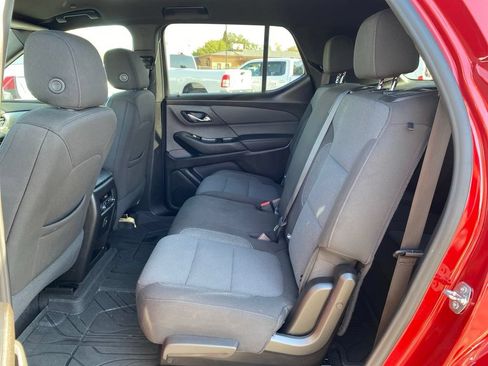 Used 2023 Chevrolet Traverse LT FWD image 30