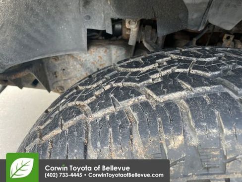 Used 2001 Ford Expedition XLT AWD/4WD image 18