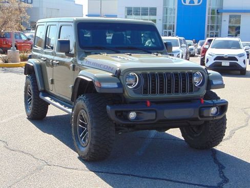 Used 2025 Jeep Wrangler Unlimited Rubicon image 9