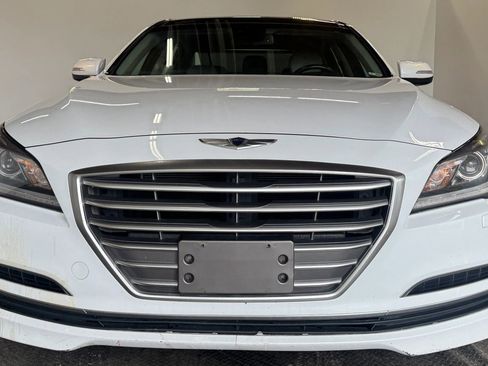 Used 2015 Hyundai Genesis 3.8 w/ Option Group 02 image 3