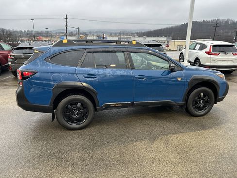 Used 2022 Subaru Outback Wilderness w/ Wilderness Package image 5
