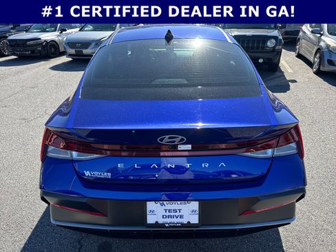 Certified 2025 Hyundai Elantra SEL image 6