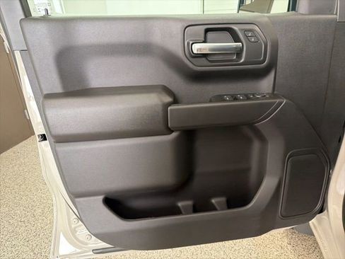 New 2026 Chevrolet Silverado 1500 Custom Trail Boss w/ Dark Appearance Package image 8