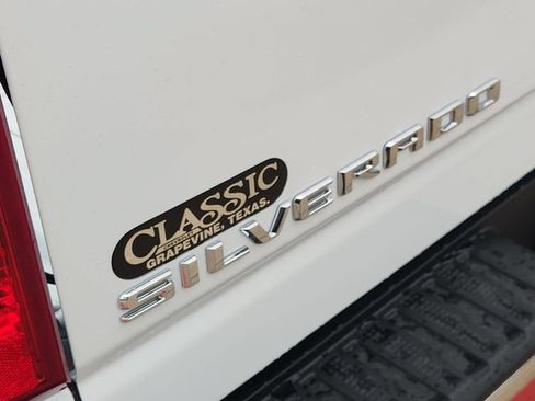 New 2026 Chevrolet Silverado 2500 W/T w/ WT/CX Safety Package AWD/4WD image 9