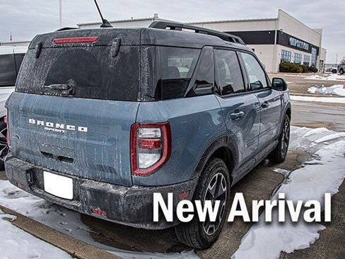 Used 2024 Ford Bronco Sport Outer Banks w/ Tech Package image 3