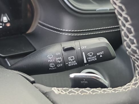 Used 2024 Jeep Grand Cherokee Altitude AWD/4WD image 23