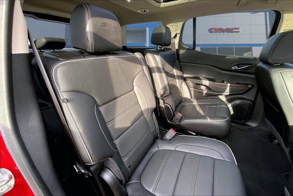 Used 2023 GMC Acadia Denali w/ Denali Ultimate Package FWD image 28