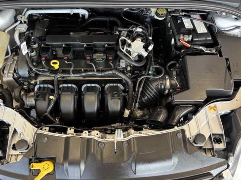Used 2014 Ford Focus SE image 24