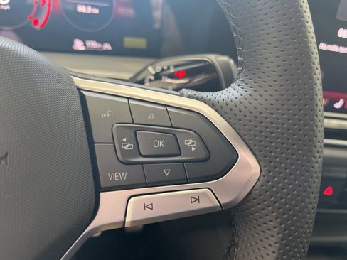 New 2026 Volkswagen Tiguan SE R-Line AWD/4WD image 19