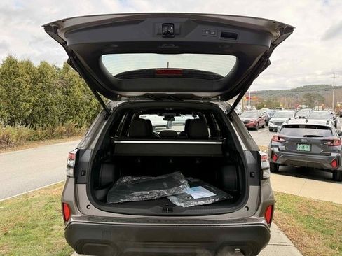 New 2025 Subaru Forester Premium image 6