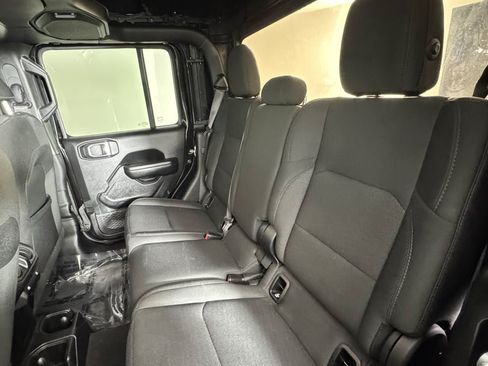 Used 2020 Jeep Gladiator Sport w/ Quick Order Package 24S AWD/4WD image 33