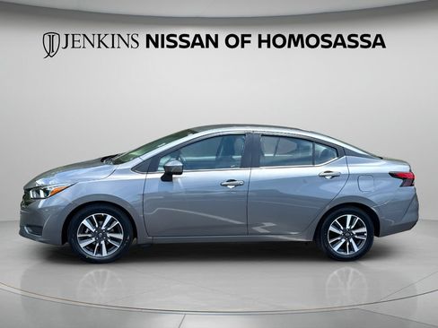 Certified 2023 Nissan Versa SV FWD image 10